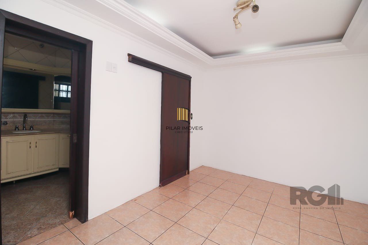 Casa 4 dormitórios no bairro Marechal Rondon