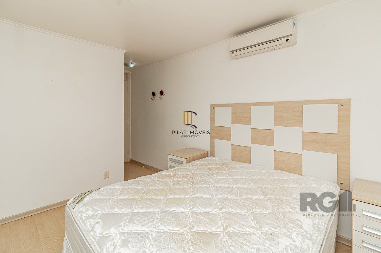 Casa de Condomínio 3 dormitórios no bairro São Sebastião