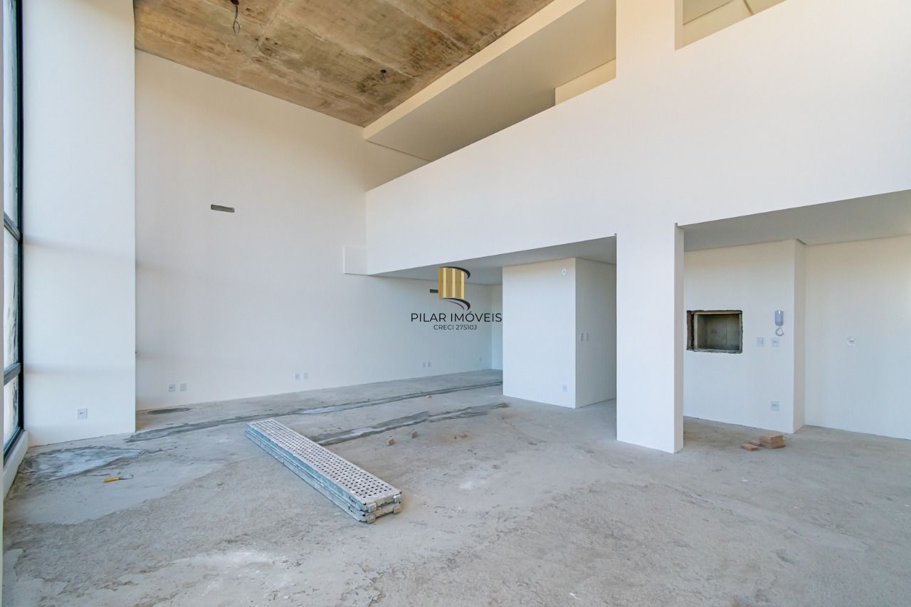 Apartamento Duplex com 135m²e 03 Dormitórios Bairro Tristeza