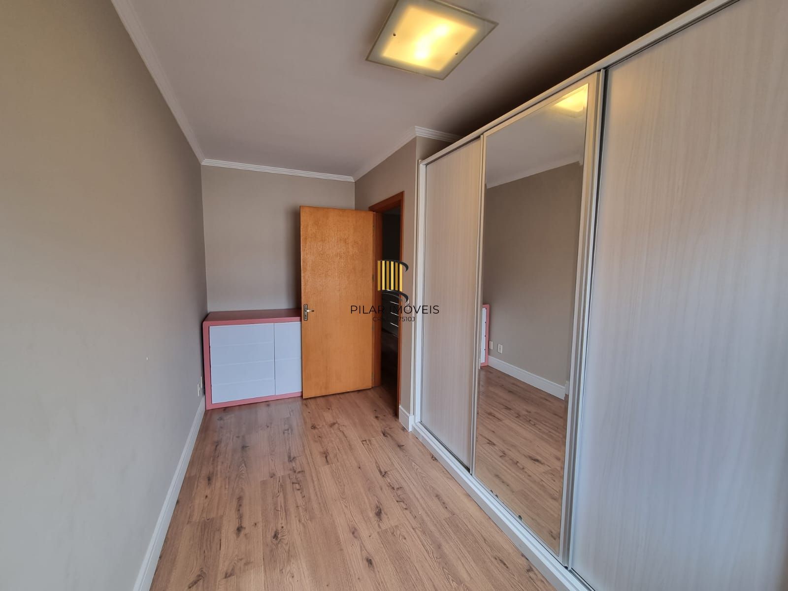 Casa 3 Dormitórios / Pátio com Churrasqueira / Jardins do Prado