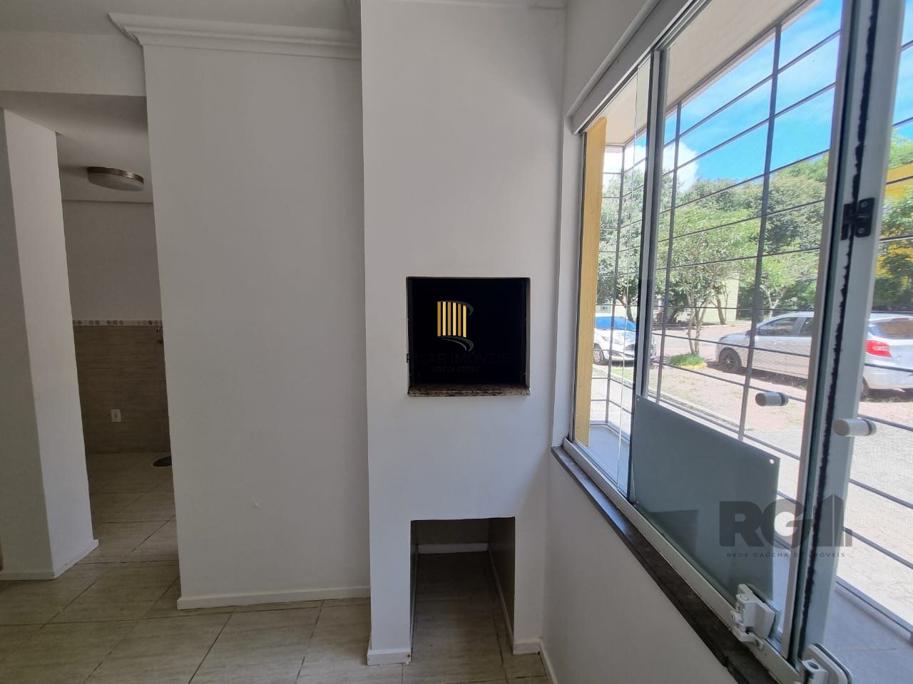 Apartamento Térreo 02 Dormitórios Bairro Guarujá