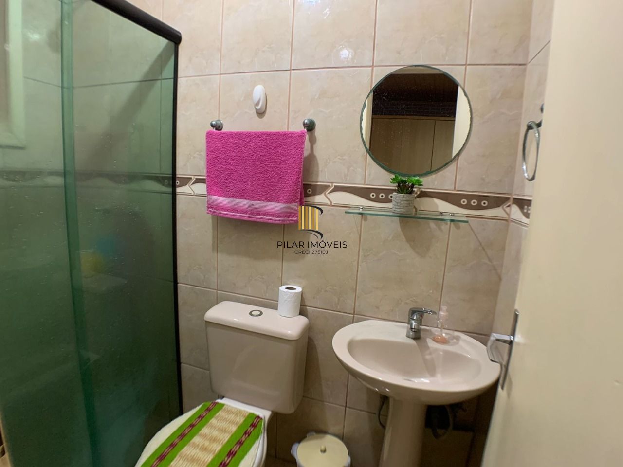 Casa para Venda - 318m², 3 dormitórios, Piscina, Bairro Guarujá