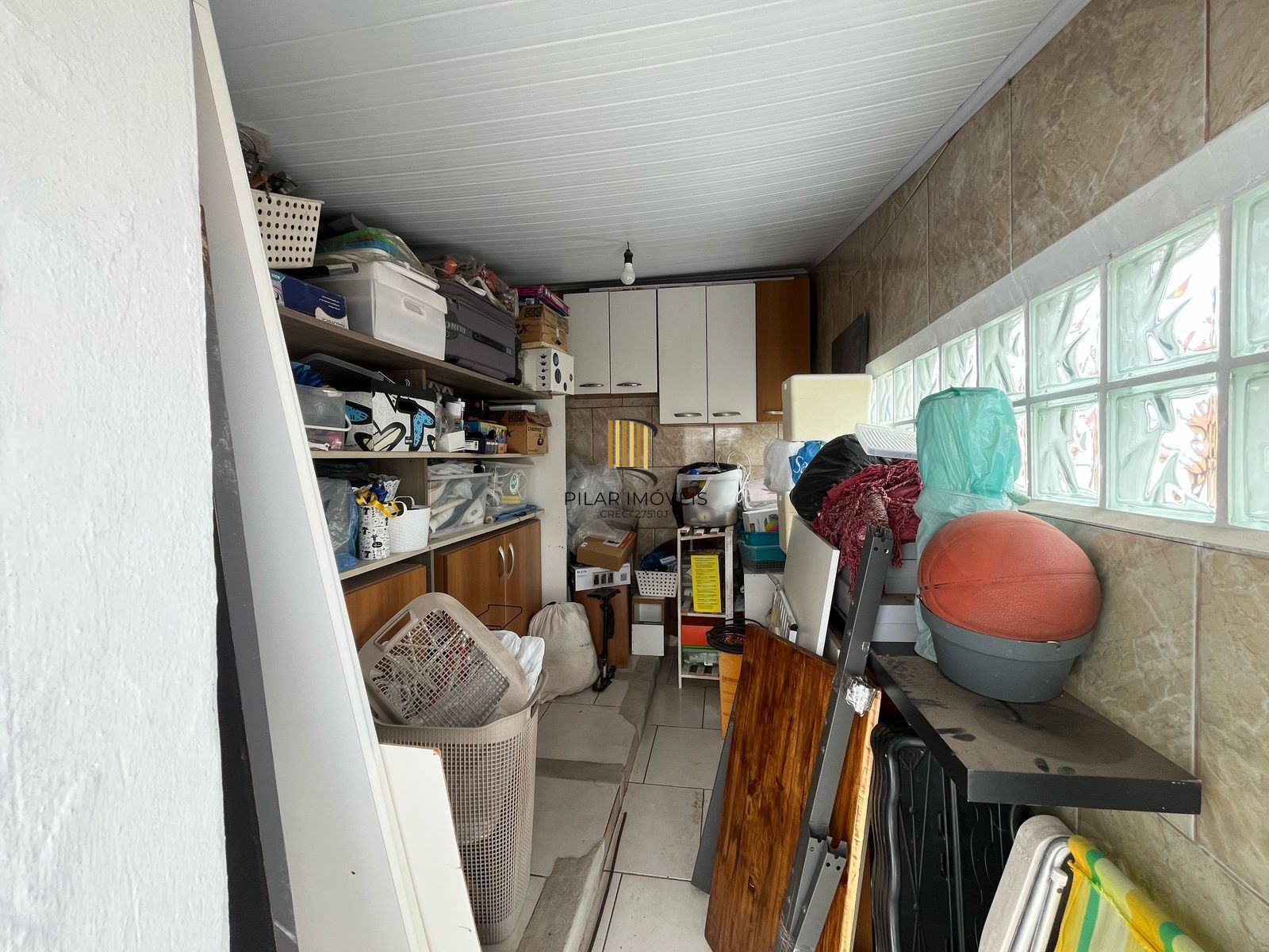 Casa terrea e reformada no bairro Nonoai