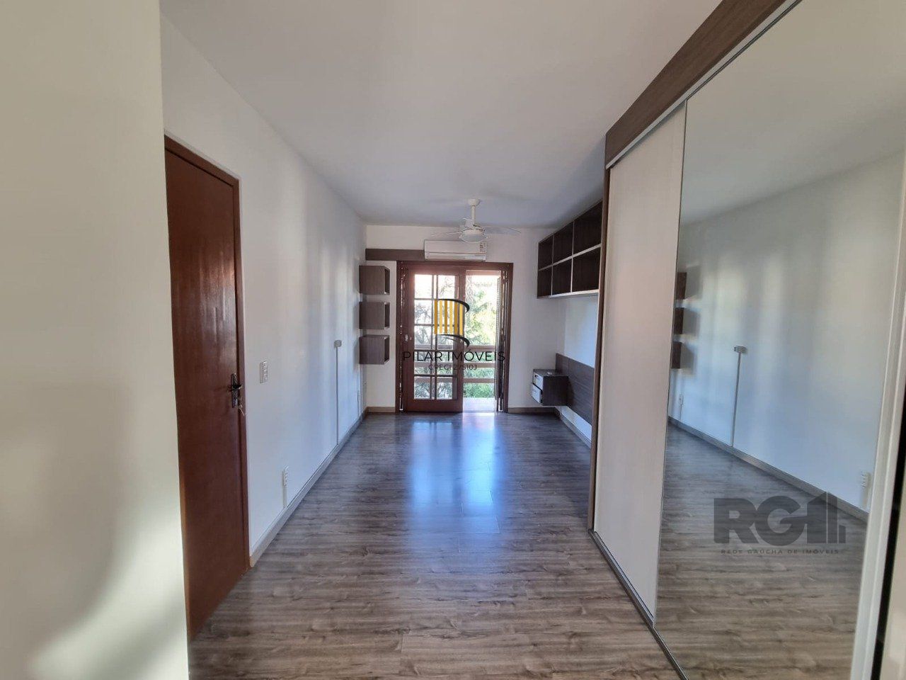 Casa 03 Dormitórios Condomínio Fechado Bairro Jardim Isabel