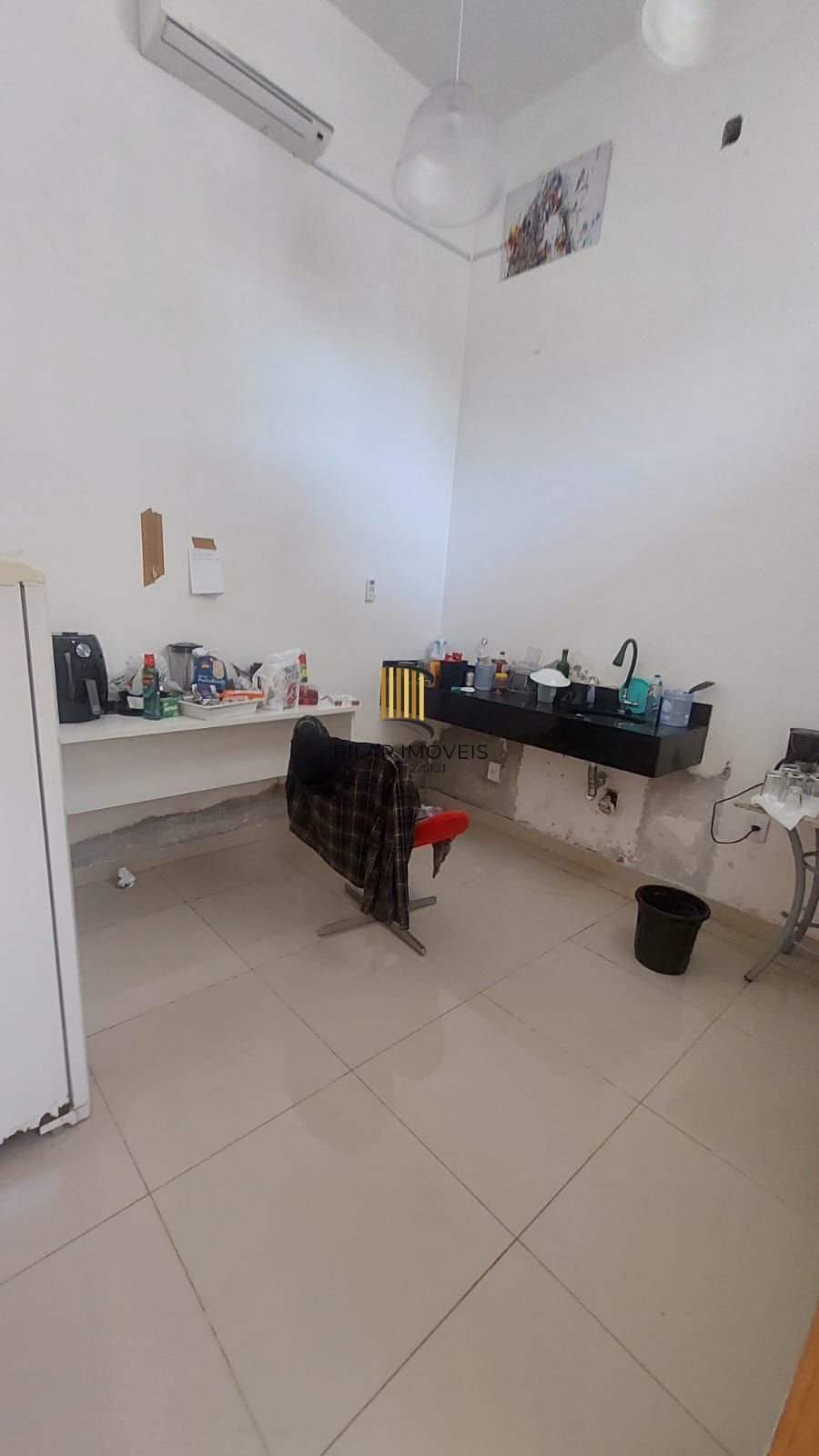 PRÉDIO COMERCIAL COM 5 SALAS E PROJETO APROVADO APARTAMENTO 100M2
