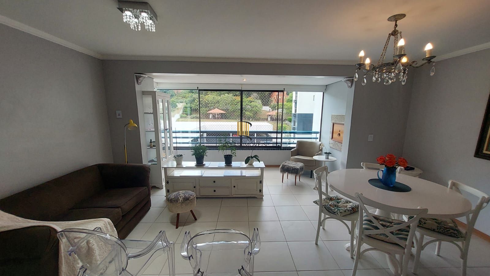 APARTAMENTO 3 DORMITÓRIOS - SUITE - CHURRASQUEIRA  - CRISTAL - PORTO ALEGRE - RS
