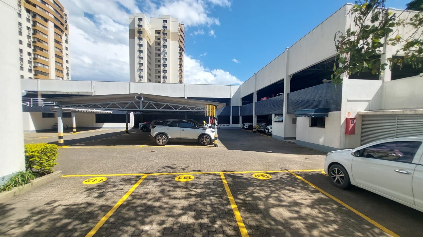 APARTAMENTO 3 DORMITÓRIOS - SUITE - CHURRASQUEIRA  - CRISTAL - PORTO ALEGRE - RS