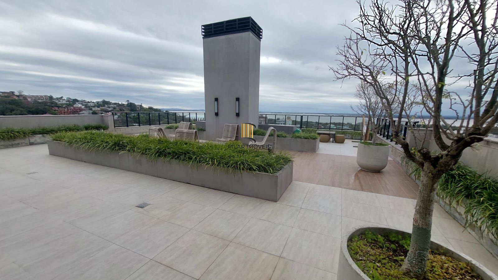 APARTAMENTO 3 DOMIRTÓRIOS - 3 SUITES - 2 VAGAS - MENINO DEUS - PORTO ALEGRE - RS