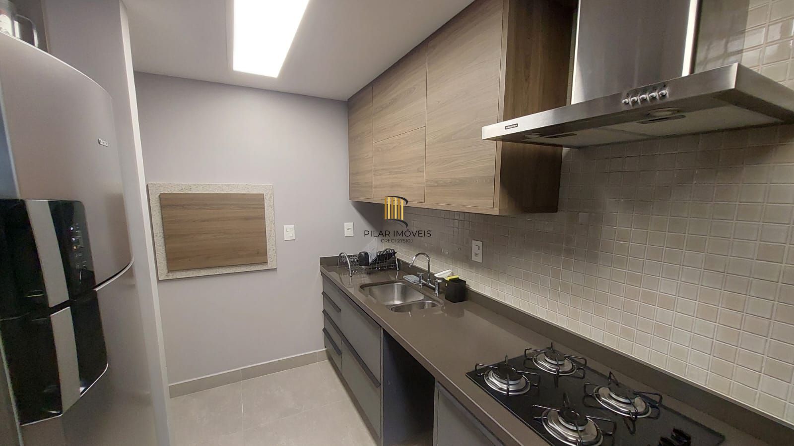 APARTAMENTO 3 DOMIRTÓRIOS - 3 SUITES - 2 VAGAS - MENINO DEUS - PORTO ALEGRE - RS