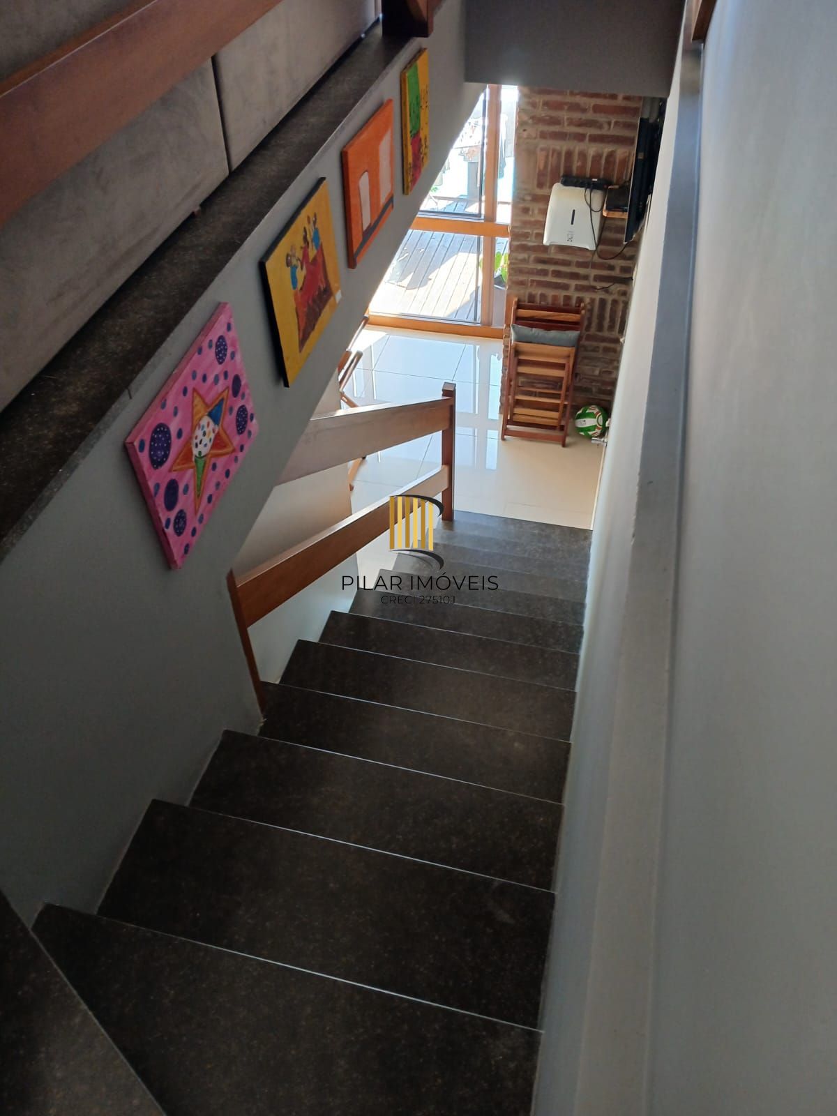 Casa a venda com piscina de 3 dormitórios em porto alegre