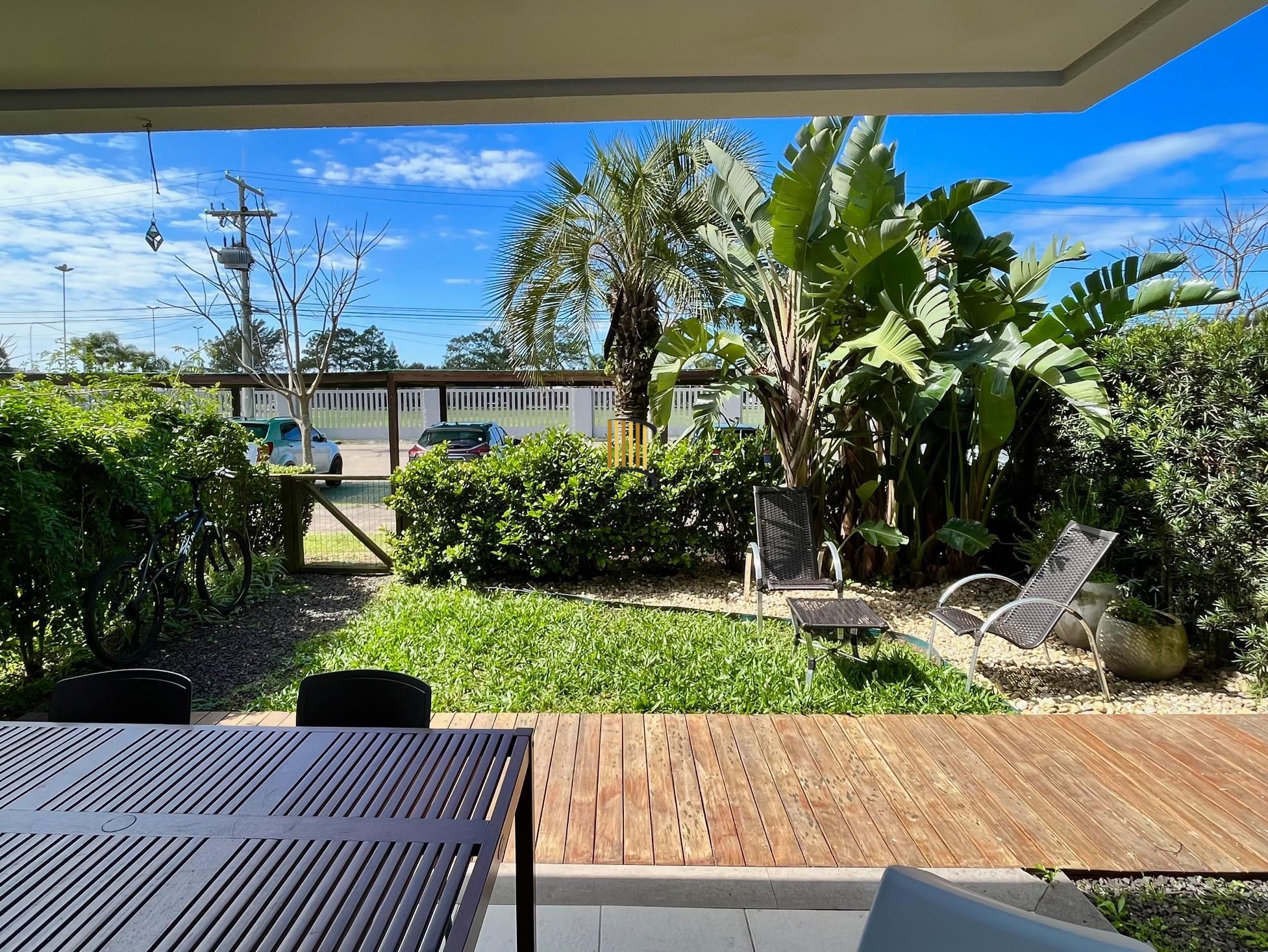 Loft Mobiliado com Espaço Gourmet no Rossi Atlântida – Conforto e Luxo à Beira-Mar!