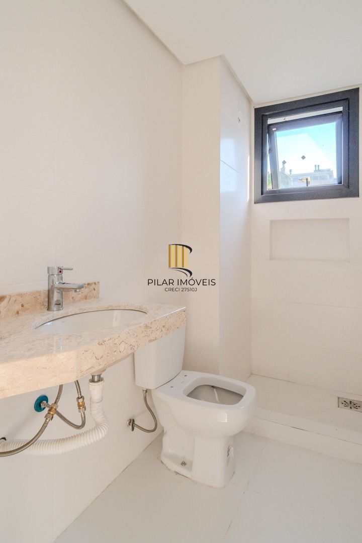 Apartamento Garden / 3 Dormitórios / Suíte / Amplo Pátio / Bairro Tristeza