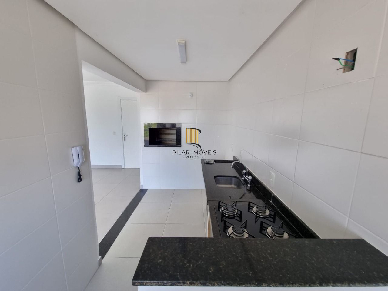 Apartamento 02 Dormitórios Com Sacada Bairro Tristeza