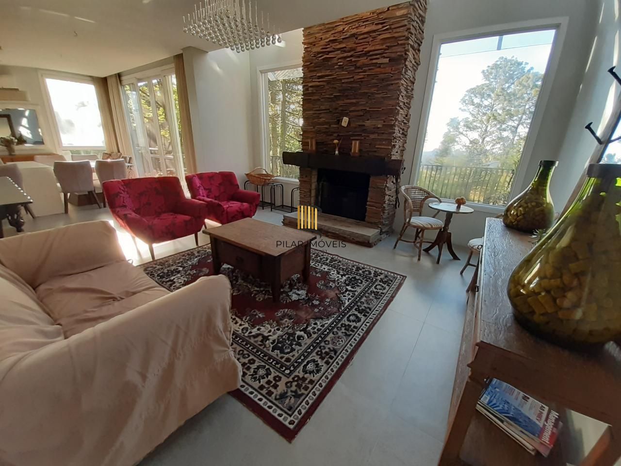 CASA COM PISCINA INDOOR NO CONDOMÍNIO VIVENDAS DA SERRA – CANELA/RS