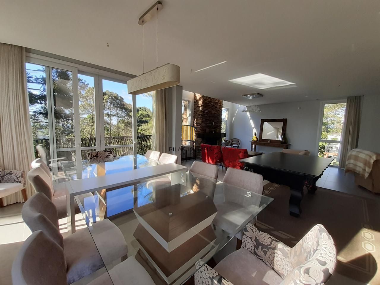 CASA COM PISCINA INDOOR NO CONDOMÍNIO VIVENDAS DA SERRA – CANELA/RS