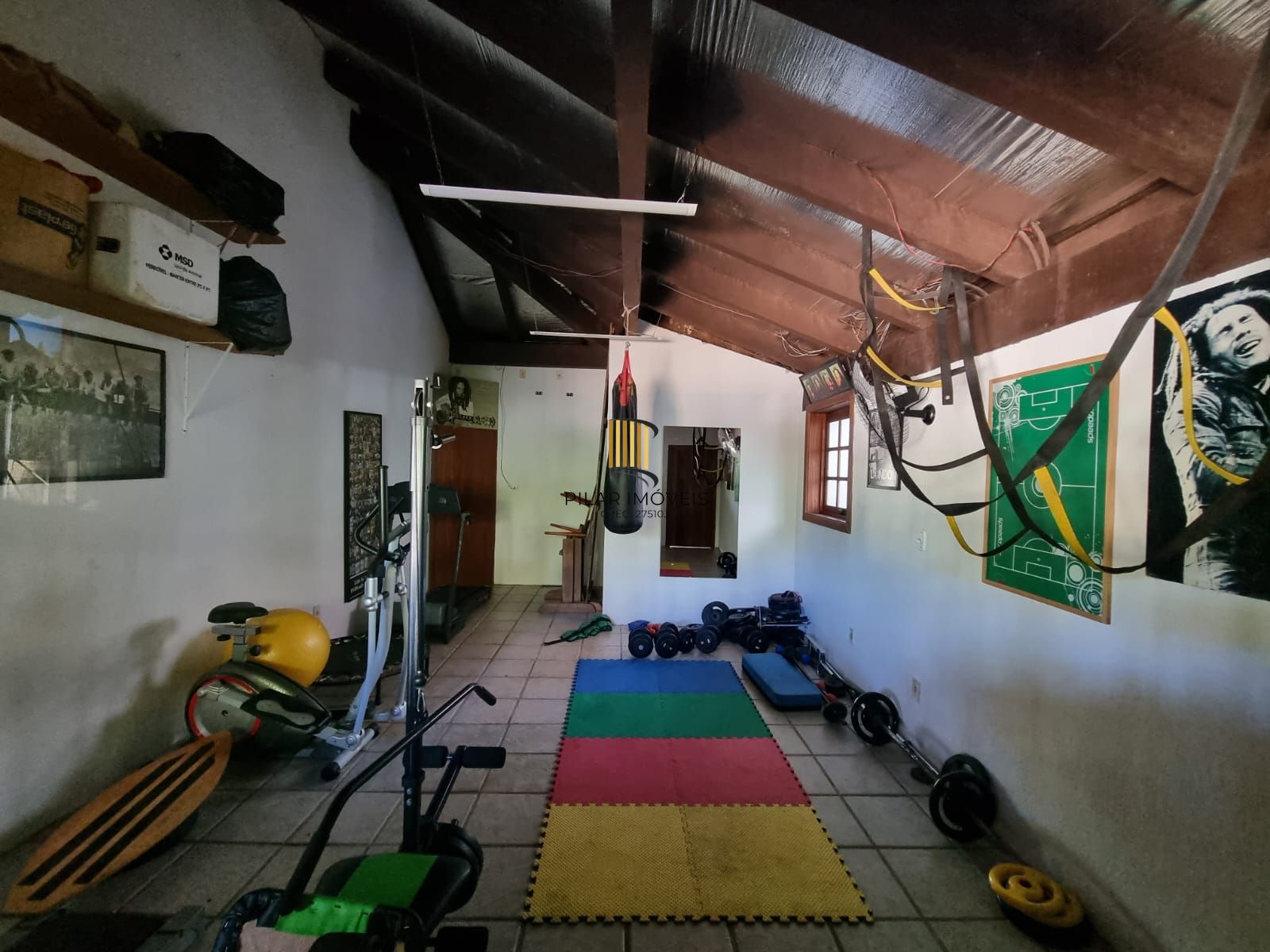 Casa de 3 Dormitórios em Condomínio Fechado Infra Completa