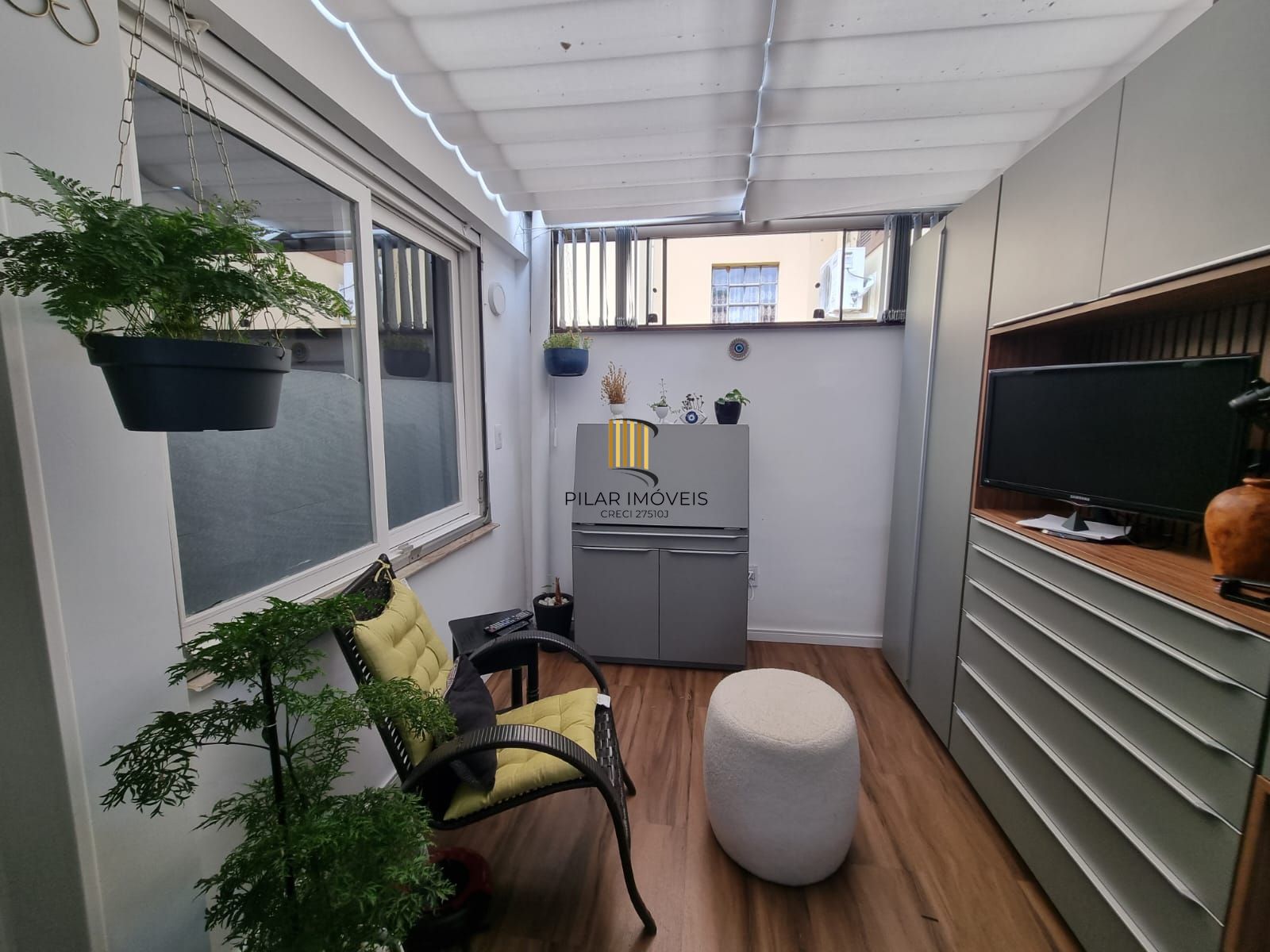 Casa terrea e reformada no bairro Nonoai