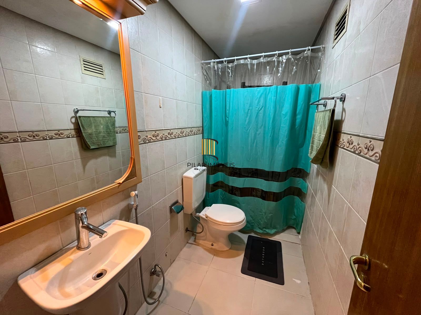 Apartamanto a venda no Menino Deus com 3 quartos e sacada