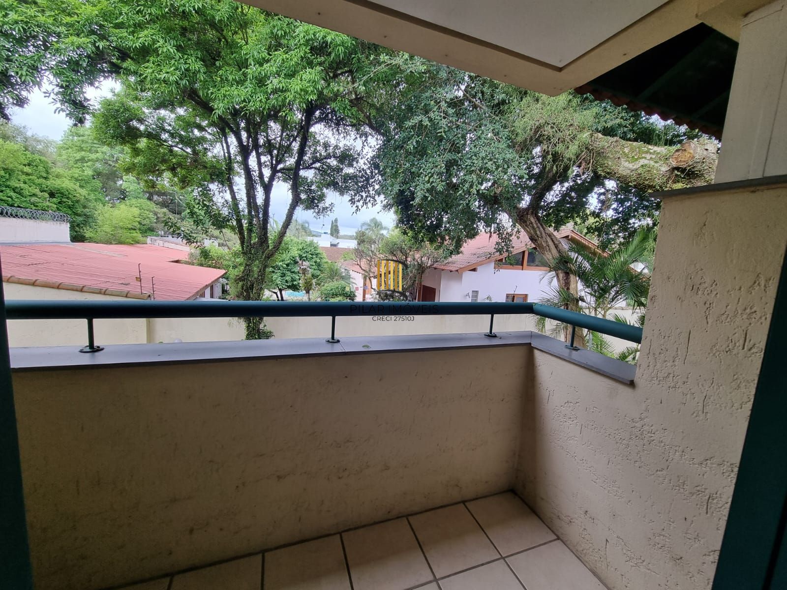 Casa em Condomínio 3 Suítes / Bairro Ipanema