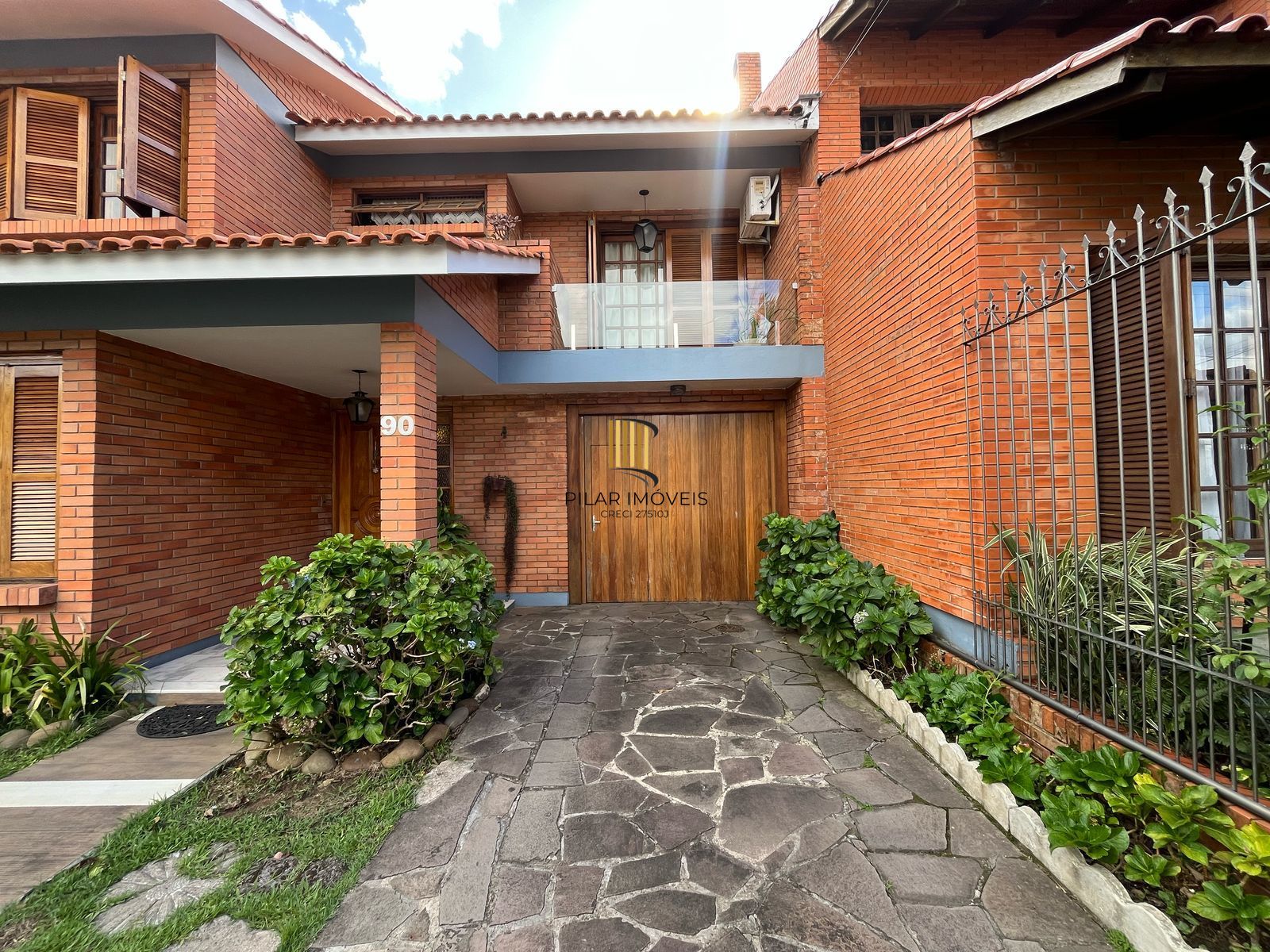 Casa com piscina a venda em Ipanema - Pilar Imóveis