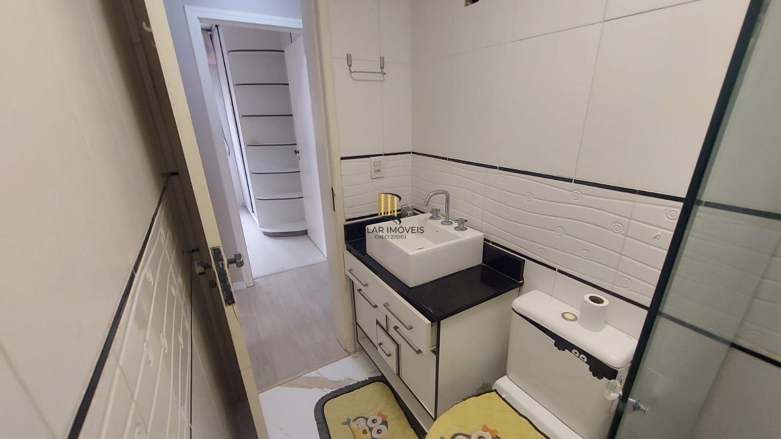 2 QUARTOS, SACADA COM CHURRASQUEIRA - ELEVADOR - CAVALHADA - PORTO ALEGRE - RS