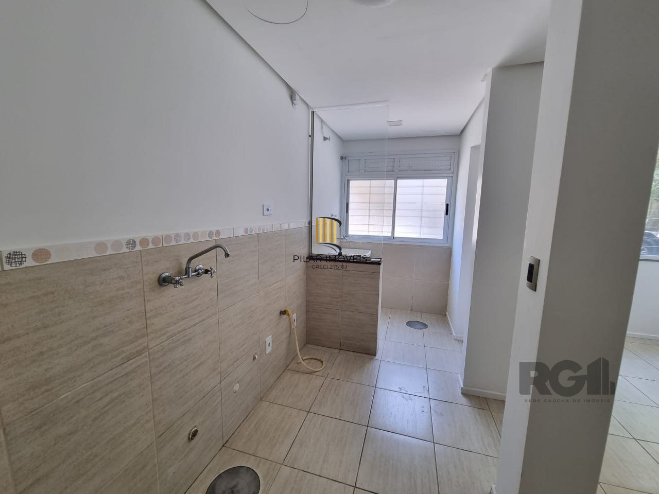 Apartamento Térreo 02 Dormitórios Bairro Guarujá