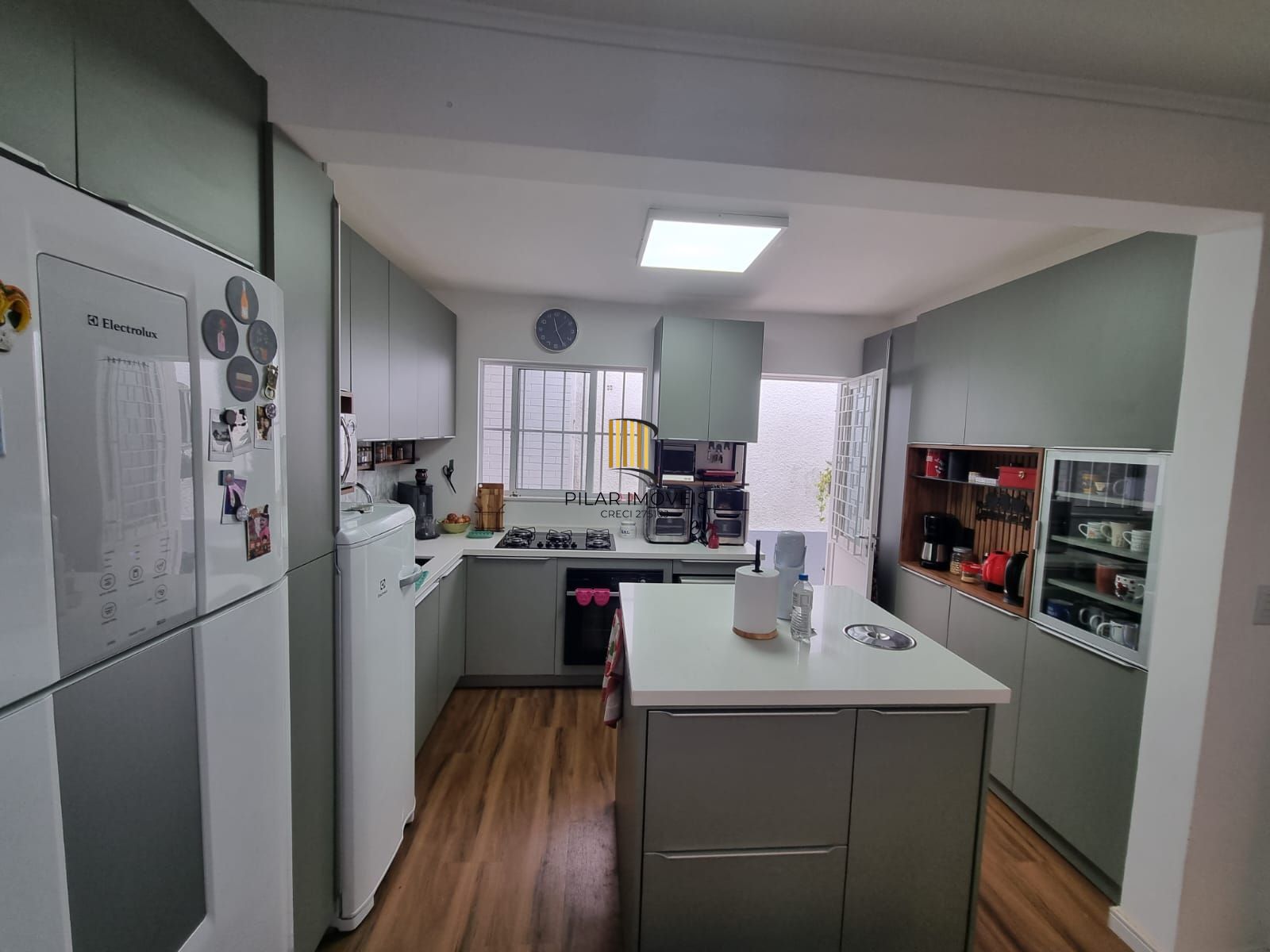 Casa terrea e reformada no bairro Nonoai