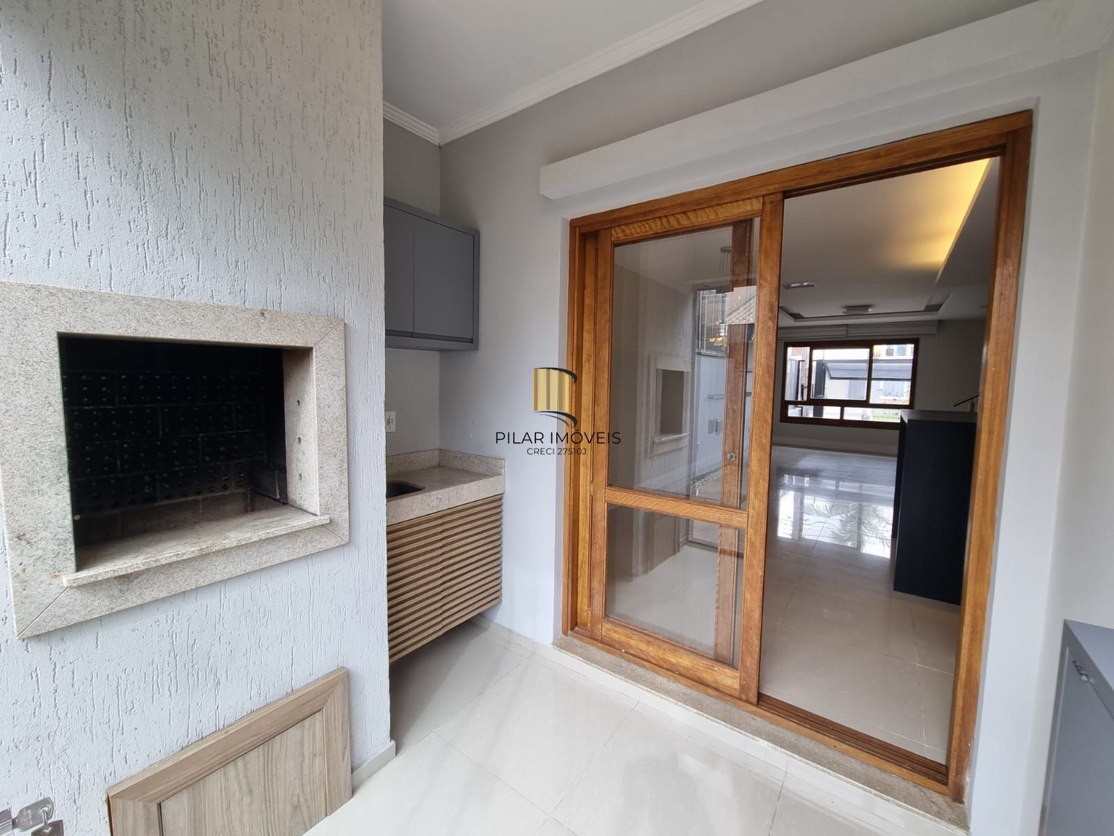 Casa 3 Dormitórios / Pátio com Churrasqueira / Jardins do Prado