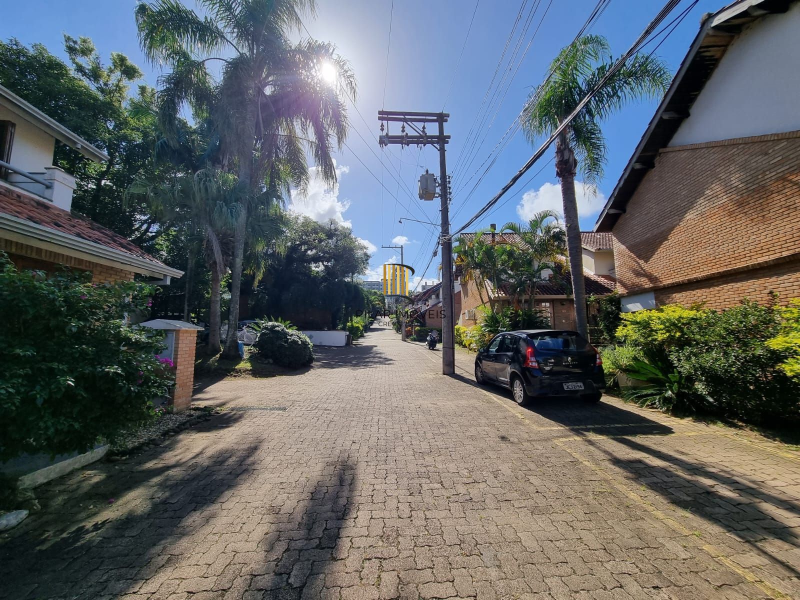 Casa de 3 Dormitórios em Condomínio Fechado Infra Completa