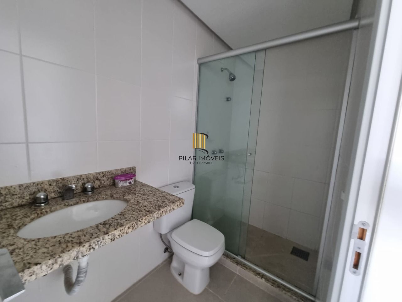 Apartamento 02 Dormitórios Com Sacada Bairro Tristeza