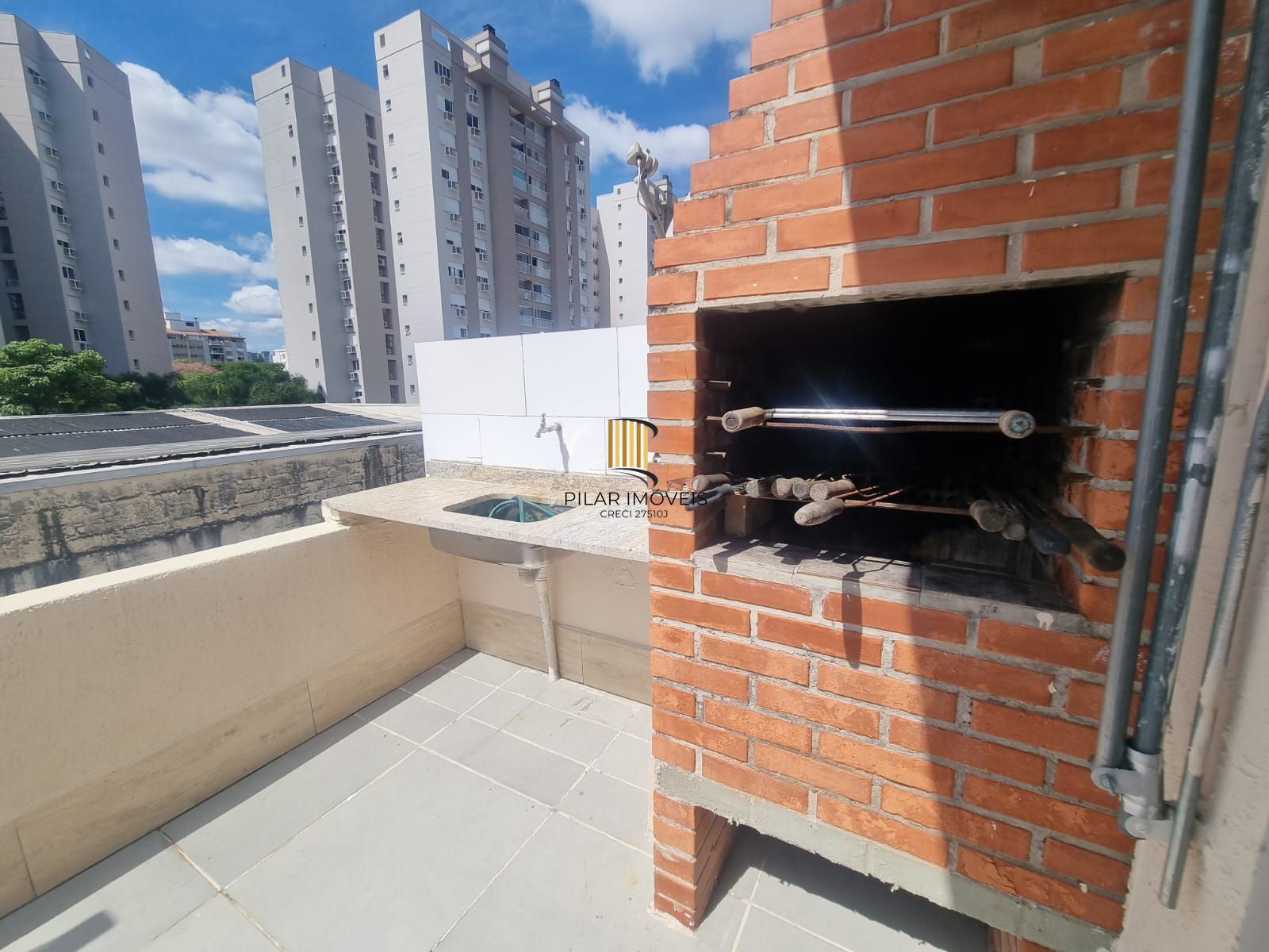 Cobertura 02 Dormitórios Bairro Jardim Lindóia