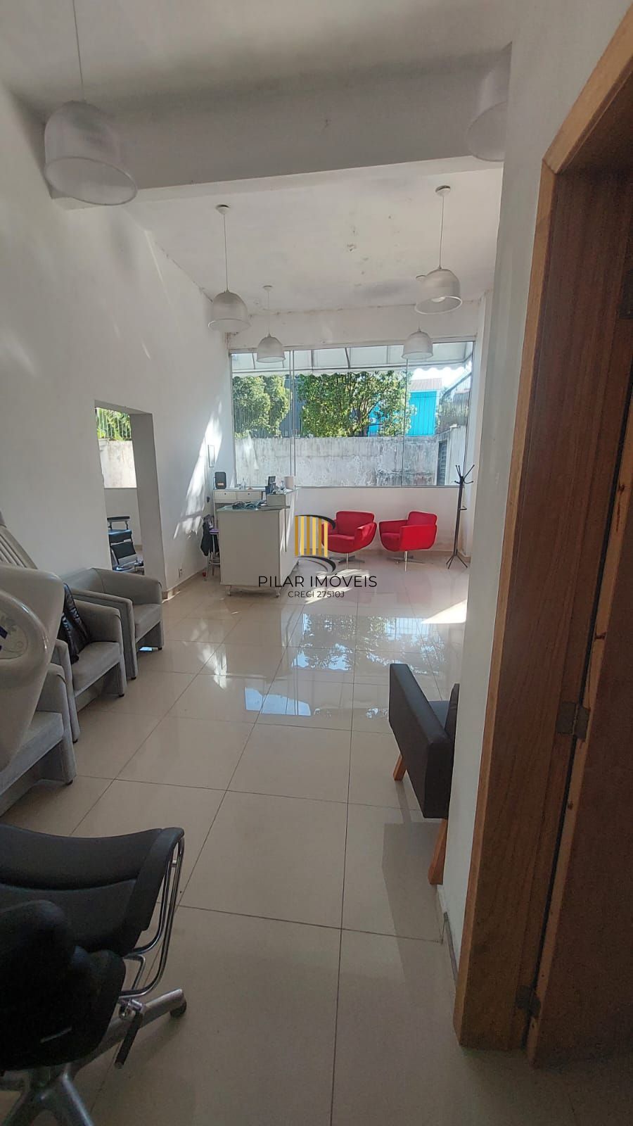 PRÉDIO COMERCIAL COM 5 SALAS E PROJETO APROVADO APARTAMENTO 100M2