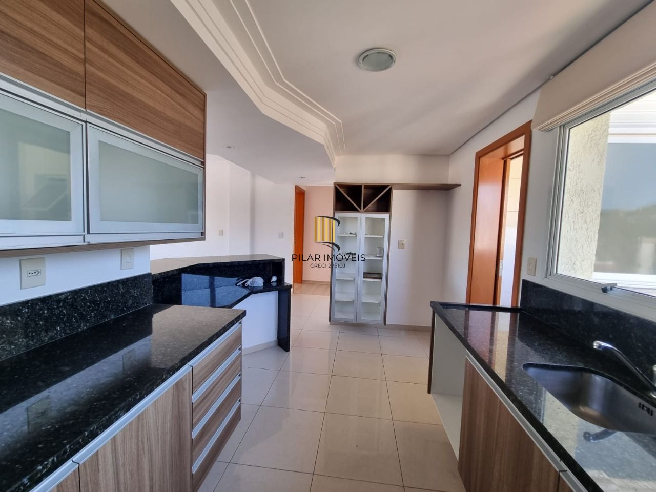 Apartamento para Venda - 109m², 3 dormitórios, sendo 1 suites, 2 vagas - Tristeza