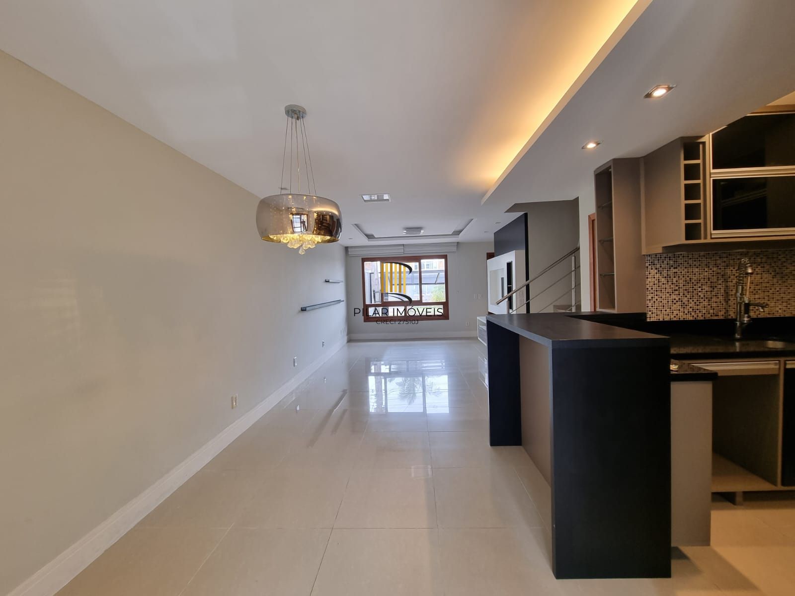 Casa 3 Dormitórios / Pátio com Churrasqueira / Jardins do Prado