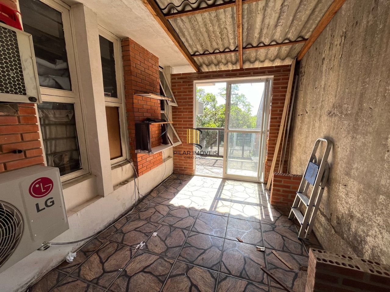 Casa 3 Dormitório(s) Bairro Guarujá