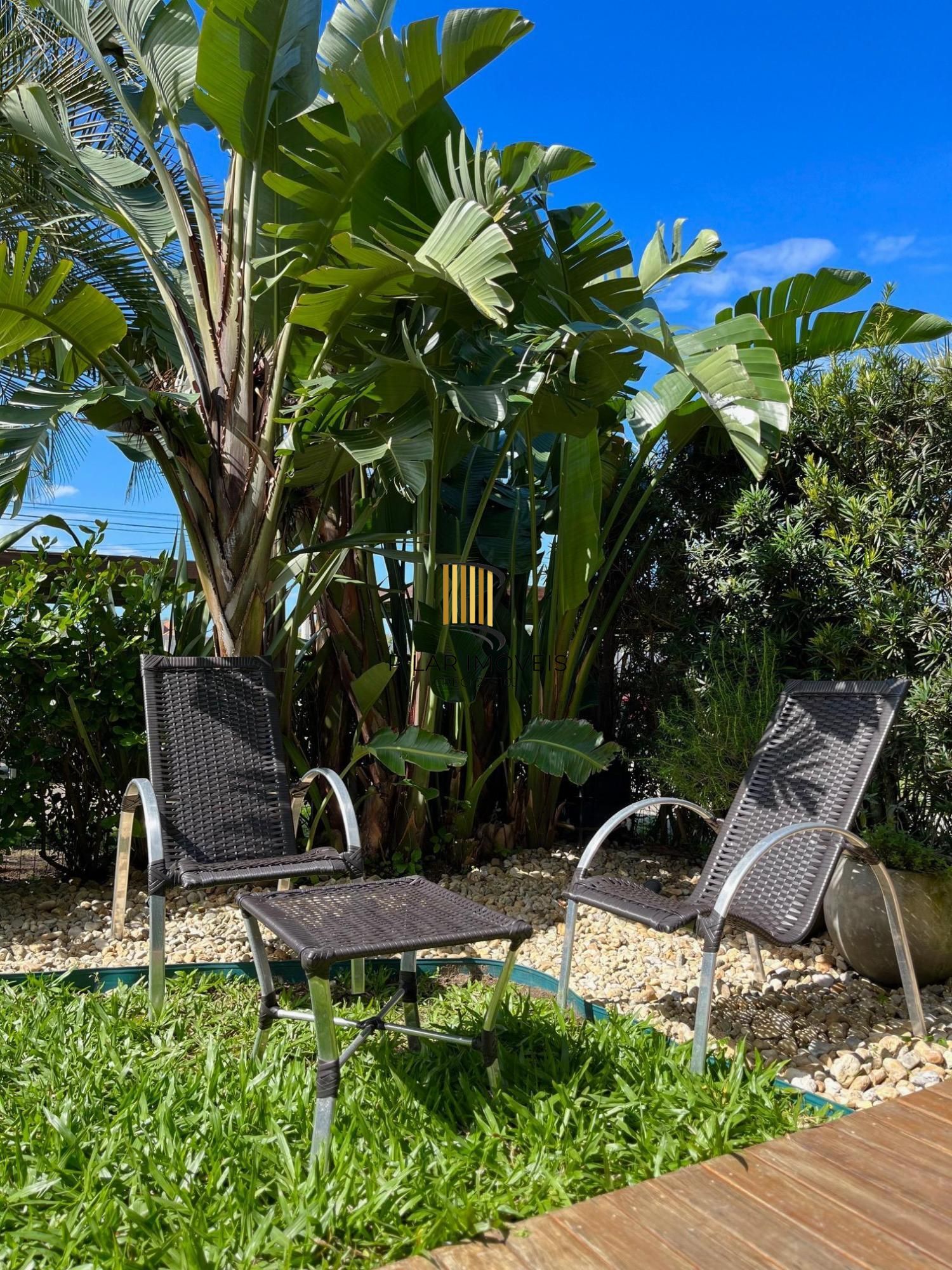 Loft Mobiliado com Espaço Gourmet no Rossi Atlântida – Conforto e Luxo à Beira-Mar!