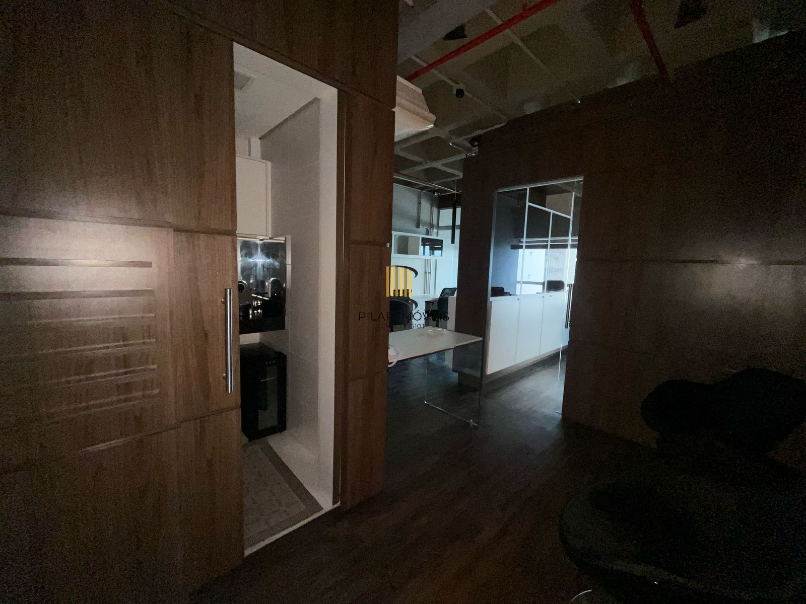 Sala mobiliada no Diamond Tower