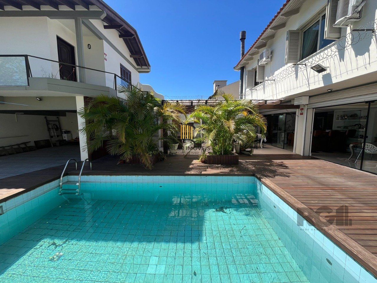 Casa Mobiliada 03 Dormitórios Bairro Jardim Verde Ipanema