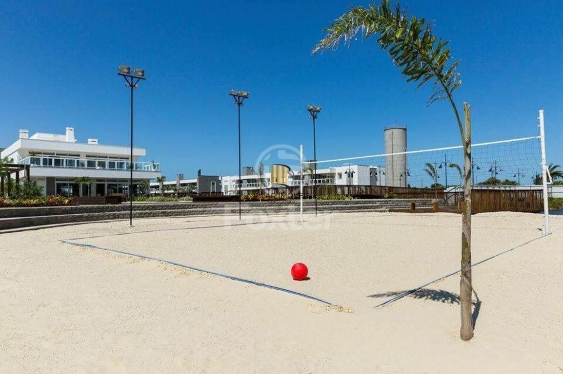 Loft Mobiliado com Espaço Gourmet no Rossi Atlântida – Conforto e Luxo à Beira-Mar!