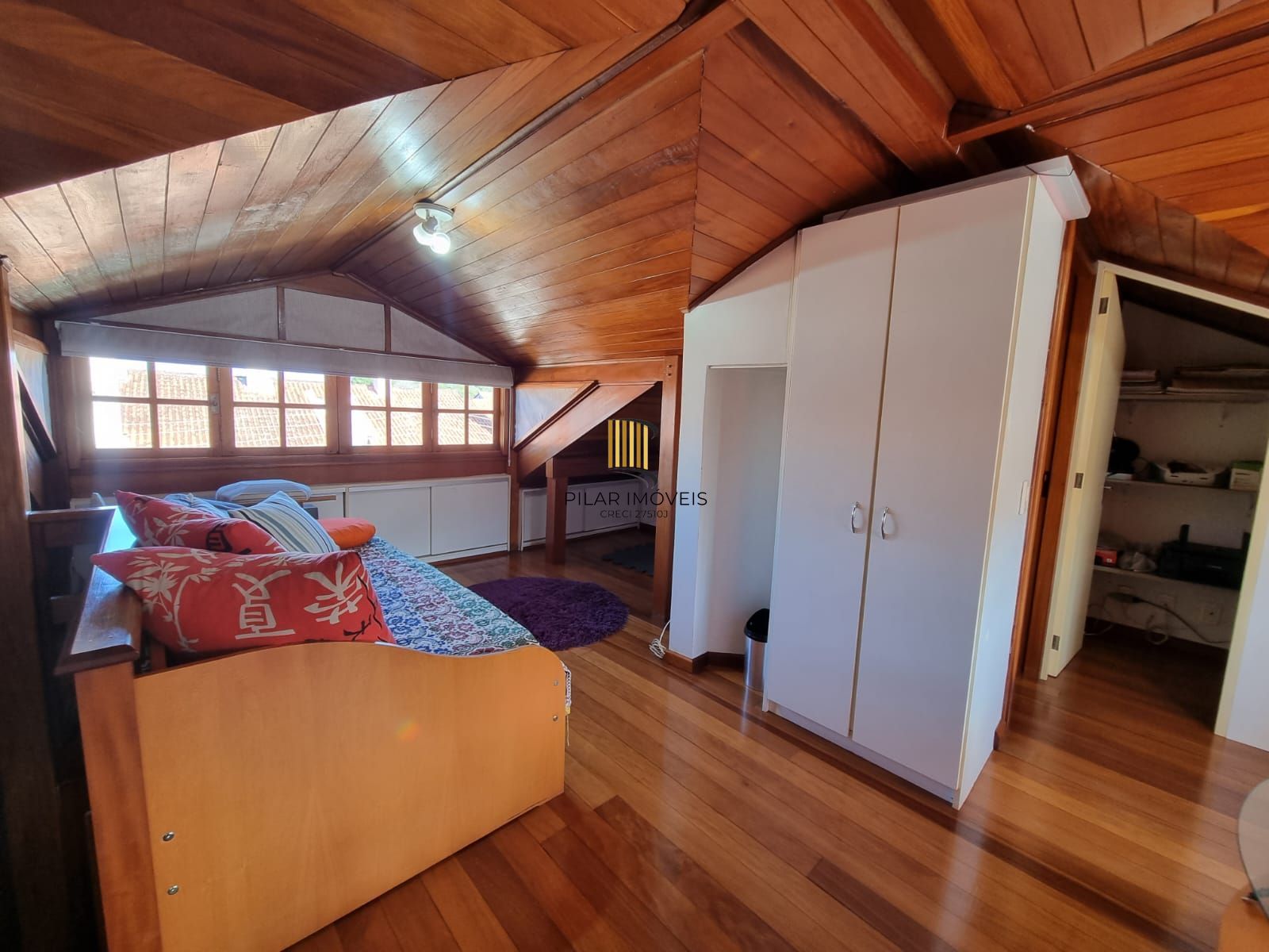 Casa de 3 Dormitórios em Condomínio Fechado Infra Completa