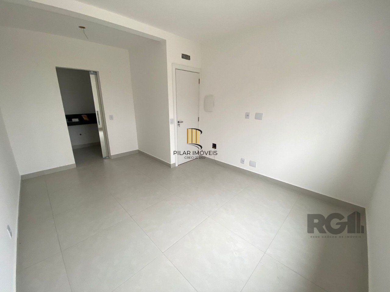 Casa Térrea 03 Dormitórios 01 Suíte