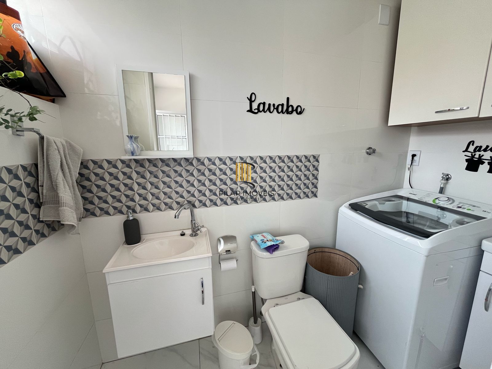Casa terrea e reformada no bairro Nonoai
