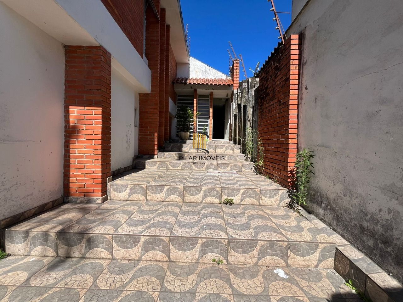 Casa 3 Dormitório(s) Bairro Guarujá