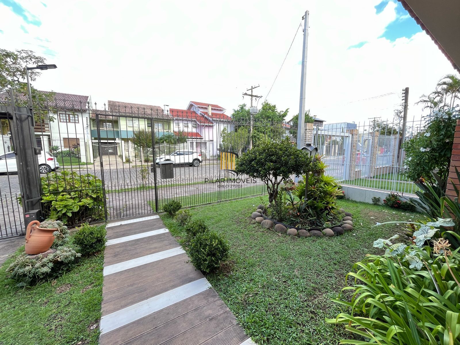 Casa com piscina a venda em Ipanema