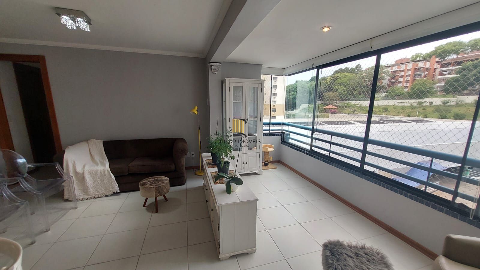 APARTAMENTO 3 DORMITÓRIOS - SUITE - CHURRASQUEIRA  - CRISTAL - PORTO ALEGRE - RS