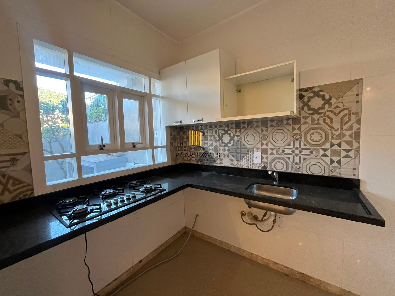 casa a venda no caminho do sol de 3 quartos