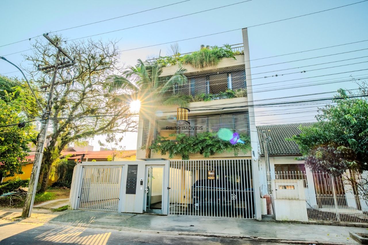 Apartamento Garden / 3 Dormitórios / Suíte / Amplo Pátio / Bairro Tristeza