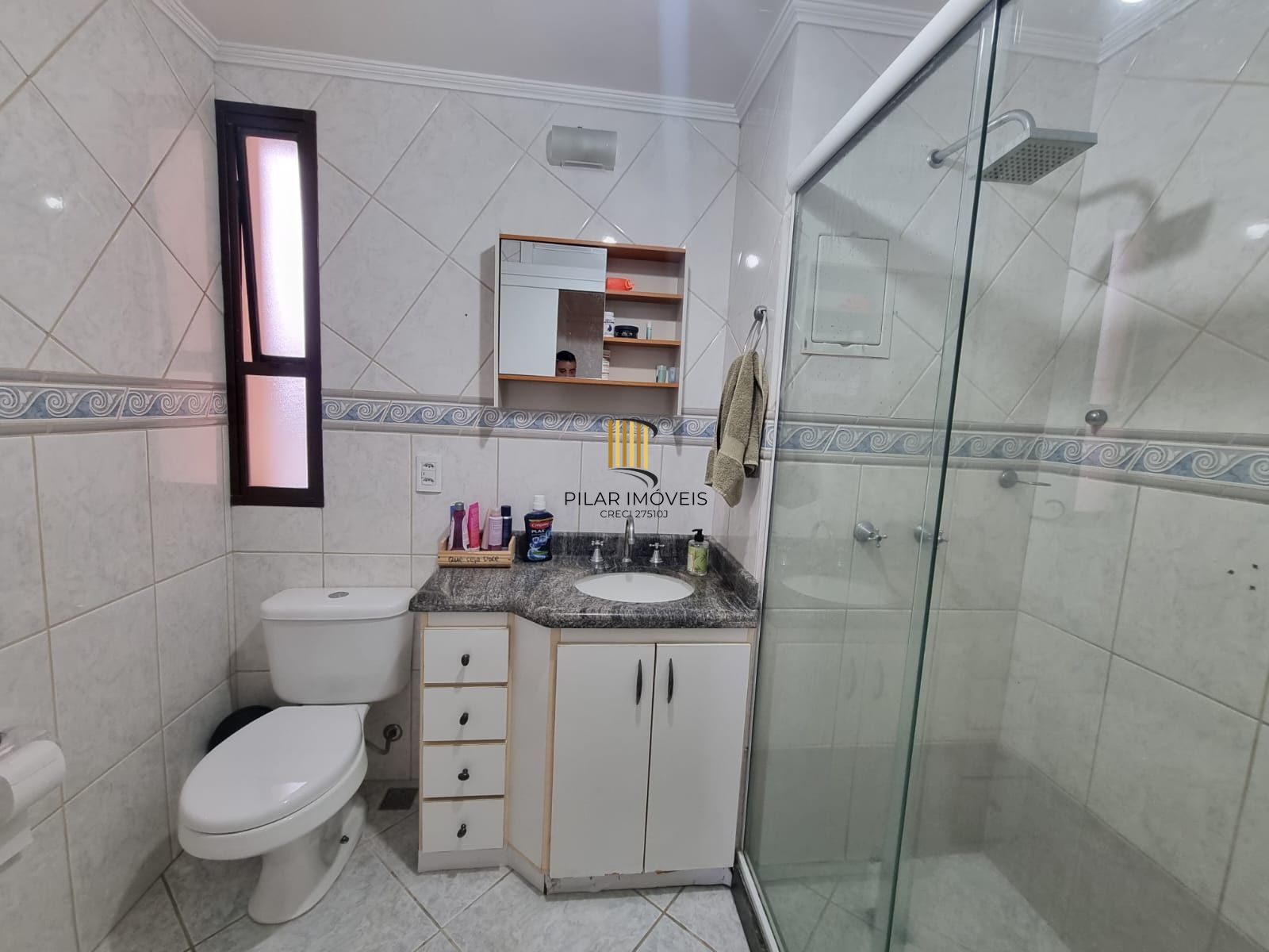 Apartamento 3 Dormitórios C Sacada e Churrasqueira
