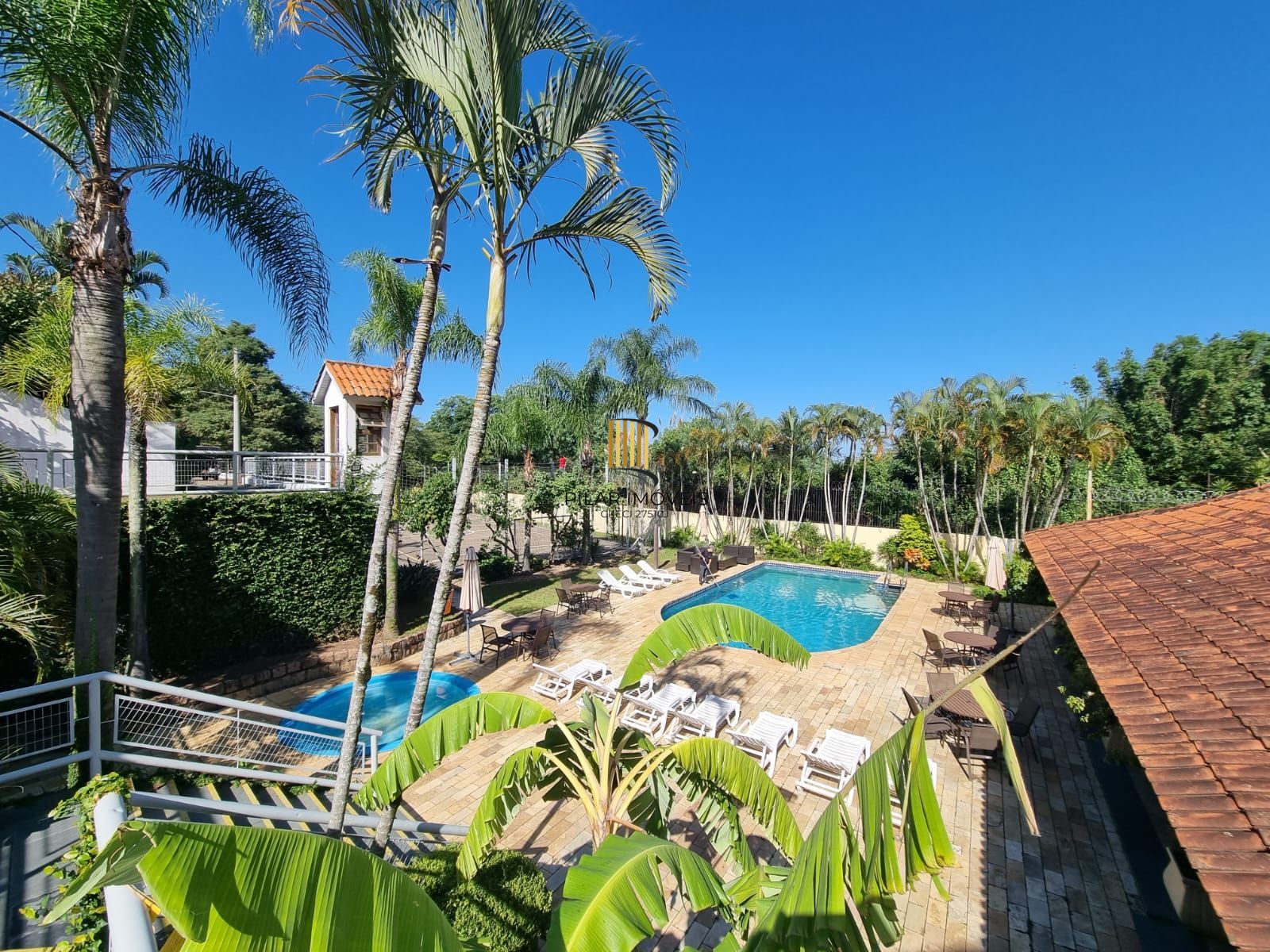 Casa de 3 Dormitórios em Condomínio Fechado Infra Completa