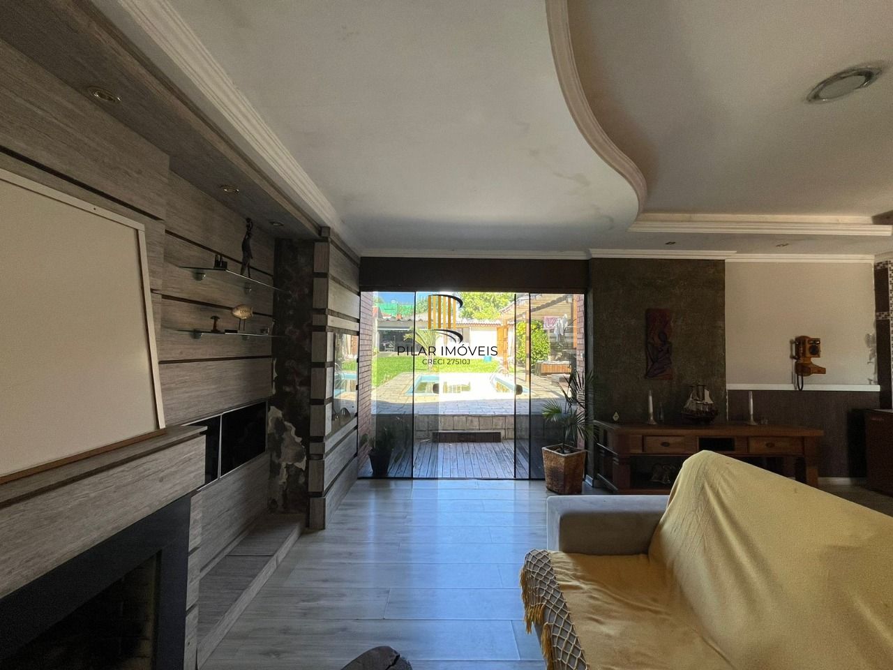 Casa 3 Dormitório(s) Bairro Guarujá